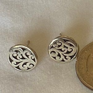 Lois Hill small disc earrings